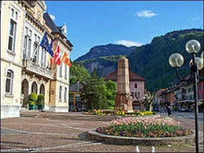 Pouvez-vous me donner le gentilé des habitants de Cluses (Haute-Savoie) ?