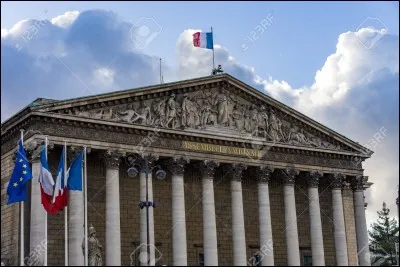 Qui préside la Haute Cour ?