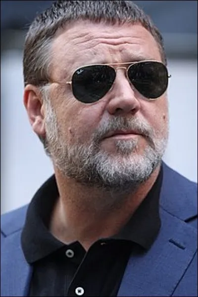 Quel est le premier film avec Russell Crowe ?