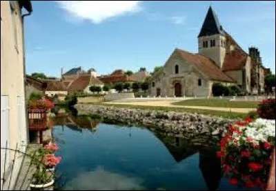 Petit tour en Bourgogne-Franche-Comté, à Ligny-le-Châtel Commune de l'arrondissement d'Auxerre, elle se situe dans le département ...