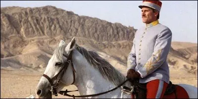 Ce film a pour cadre le Sahara où, peu avant la première Guerre mondiale, l'armée française combat les tribus nomades. Quel est ce film d'Alain Corneau avec Gérard Depardieu, Philippe Noiret, Catherine Deneuve et Sophie Marceau ?