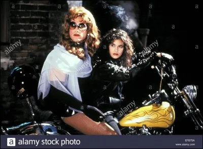 "Tango et Cash" est un film interprété par Arnold Schwarzenegger.