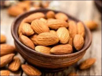 Ce fruit sec est une...