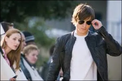 Quel est le nom de cet acteur héros principal du film "17 ans encore" ?