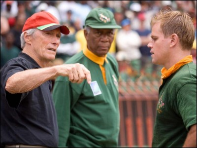 En 1995, Nelson Mandela commence son mandat en tant que président de l'Afrique du Sud et le pays organise la coupe du monde de rugby à XV. C'est ...