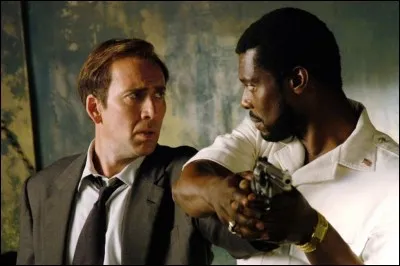 Yuri Orlov (Nicolas Cage) d&eacute;veloppe son activit&eacute; de vente d'armes en Afrique aupr&egrave;s de dictateurs : il s'agit de ...