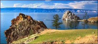 Quel est le lac le plus profond du monde ?