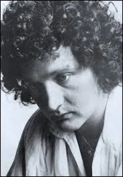 ''Your Hair'' a été composé par Saint-Preux. Qui n'est pas un célèbre coiffeur français ?