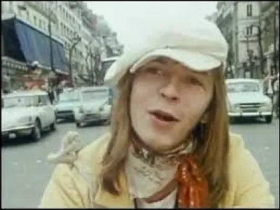 Dans ''Amoureux de Paname'', Renaud parle de cette ville et de sa pollution en se moquant des écologistes. Qu'est-ce qui ne se trouve pas dans Paris intra-muros ?