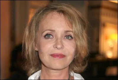 Elle a joué dans "L'Étoile du Nord", "Tout le monde peut se tromper", "À gauche en sortant de l'ascenseur" : c'est ...