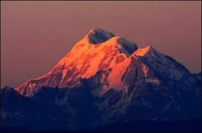 Comment s'appelle la plus haute montagne du continent africain ?