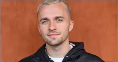 Squeezie est devenu le premier youtubeur de France en 2019 avec plus de 13 millions d'abonnés.