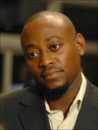 Dans quelle série Omar Epps tient-il un rôle similaire à celui qu'il tient dans "Dr House" ?