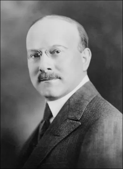 Cet ing&eacute;nieur et industriel, qui a appliqu&eacute; les m&eacute;thodes du fordisme dans son usine du quai de Javel pour produire des obus, a &eacute;t&eacute; ensuite un pionnier de l'industrie automobile fran&ccedil;aise. Il se pr&eacute;nomme ...