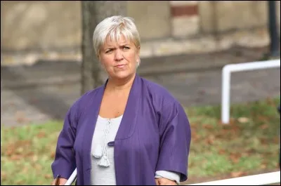 Complétez le titre de cette célèbre série, diffusée sur TF1 : "..., ange gardien".