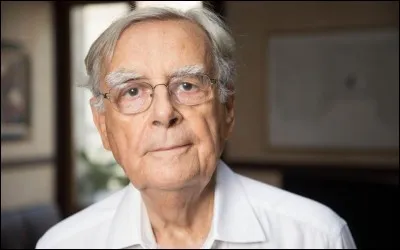 Il était, entre autres, l'animateur de la célèbre émission "Apostrophes" à la télévision. C'est  Pivot.