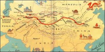 Comment appelle-t-on la route qui relie d'est en ouest la Chine à la Méditerranée ?