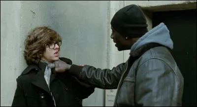 Que doit faire le copain de la fille de Philippe tous les matins ?