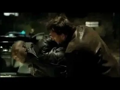 Pourquoi, au début du film, Driss se fait arrêter par les flics à la sortie de l'autoroute A86 ?