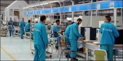 Supposons une entreprise de montage de postes de télé constituée de 25 ouvriers et ayant comme planification de production quotidienne de 100 postes de TV par jour sachant que chaque téléviseur nécessite l'exécution de 20 tâches et que la durée de travail pour chaque ouvrier est de 6 h quelle est la durée minimale d'exécution d'une tâche pour chaque ouvrier ?