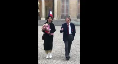 En quelle année Michel Houellebecq reçoit-il la Légion d'honneur ?