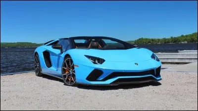Quel est le modèle de cette Lamborghini ?
