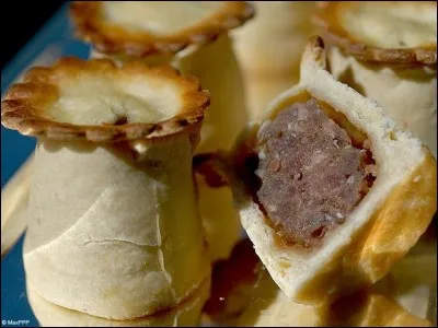 Quelle viande est utilisée dans la fabrication des petits pâtés de Pézenas ?