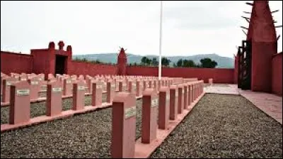 Le tata de Chasselay, officiellement nécropole nationale de Chasselay, est un cimetière militaire de la :