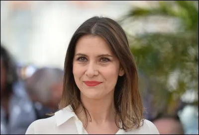 Elle a joué dans "Le Coût de la vie", "Une vie à t'attendre", elle est Prune Angelli dans "Bus Palladium" et Sylvie, la mère d'Isabelle dans "Jeune et Jolie" : c'est ...