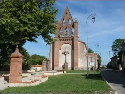 Vous avez sur cette image l'église Saint-Hilaire de Montclar-Lauragais. Commune d'Occitanie, dans l'aire urbaine Toulousaine, elle se situe dans le département ...