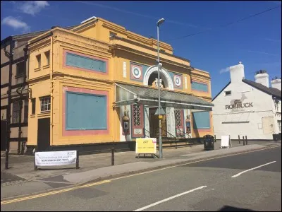 "Yvette, bon Dieu" est un film interprété par des acteurs non professionnels.