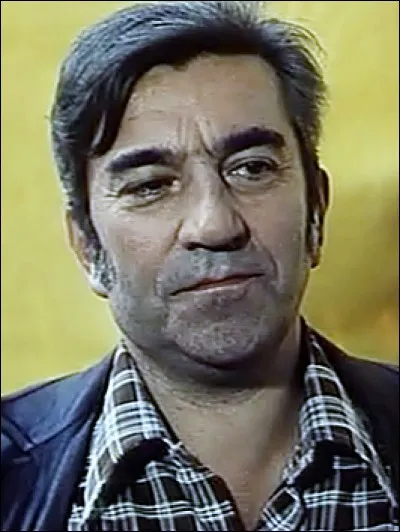 Il était Joseph, le palefrenier dans "Le Journal d'une femme de chambre"; il a joué ensuite dans "Week-end à Zuydcoote" , "Pour cent briques, t'as plus rien...", "L'Inconnu dans la maison" : c'est ...