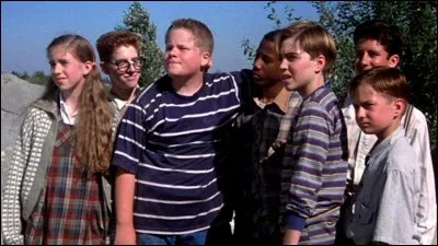 Quel film les "Losers" vont-ils voir au cinéma dans le téléfilm de 1990 ?