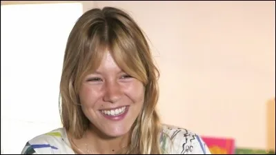 Si elle voulait être ami avec des gens, elle serait ami avec...