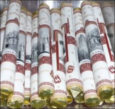 Un peu de jus de concentré de pommes et de sucre chauffé et on se retrouve avec des petits bâtonnets gourmands. Comment est appelée cette confiserie normande ?