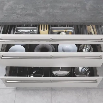 Existe-t-il des casseroliers en 35 cm de profondeur ?