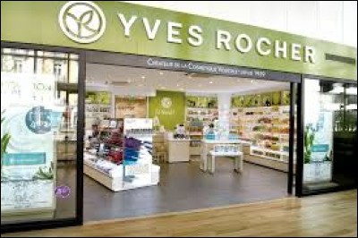 En quoi est spécialisé l'industrie Yves Rocher ?