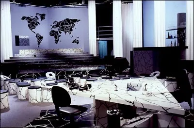 Qui n'a jamais animé l'émission télévisée "Nulle part ailleurs" ?