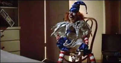 Dans quel film d'horreur ce clown-pantin s'en prend-il à un petit garçon ?