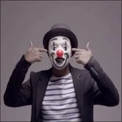 Quel rappeur se cache sous ce maquillage de clown ?