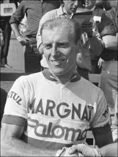 Ce cycliste, champion du monde sur route en 1959, vainqueur de 22 étapes du Tour de France, c'est ... Darrigade.