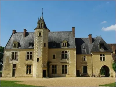 Le château de la Possonnière, qui vit naître le poète Pierre de Ronsard à la Renaissance, se situe dans le département du Loir-et-Cher (41).