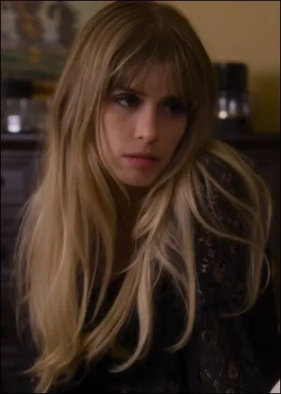 Comment s'appelle cette jeune femme ?