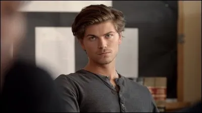 Qui est ce jeune homme ?