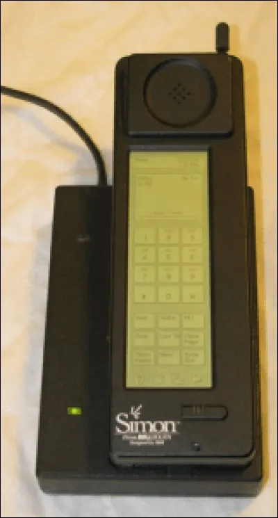 Qui a inventé le premier smartphone en 1993 ?
