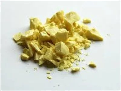 Quel est le symbole chimique du soufre ?