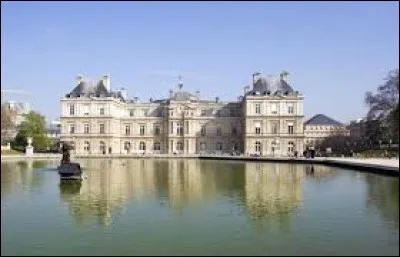 De quoi le palais du Luxembourg est-il le siège ?