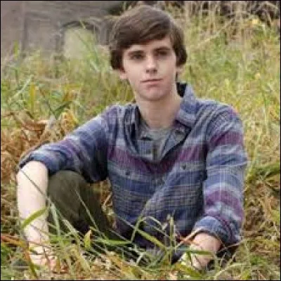 Quel âge a Norman dans la saison 1 ?