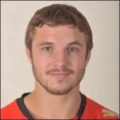 Quel est le joueur qui mesure 1m70 et qui joue dans une équipe du Tarn?