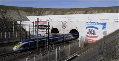 En quelle année fut inauguré le tunnel sous la Manche ?